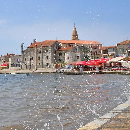 Center, Seafront With Terrace In * Umag