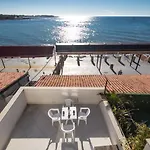 Center, Seafront With Terrace In Apartamento